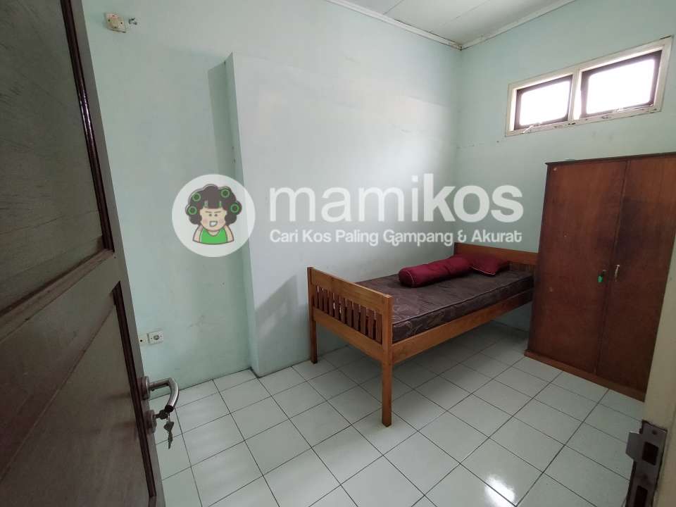 Kost Gang Karya Utama Kebayoran Baru Jakarta Selatan