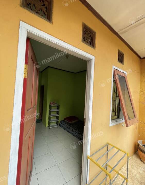 Kost Ibu Heny Ciracas Jakarta Timur