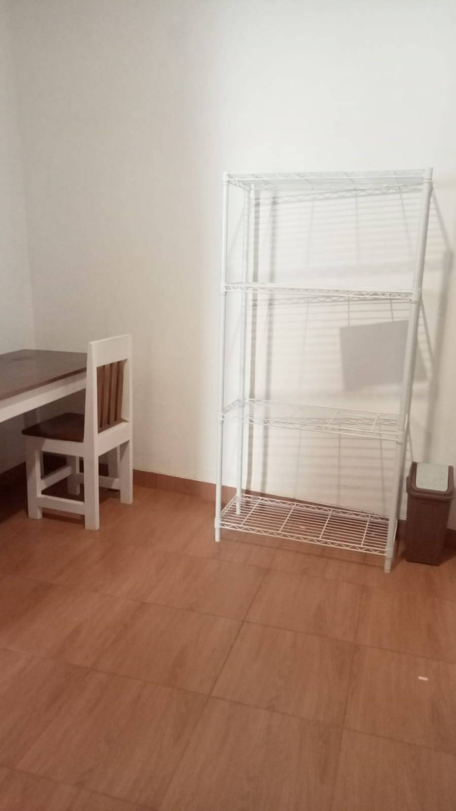 Kamar ukuran sedang