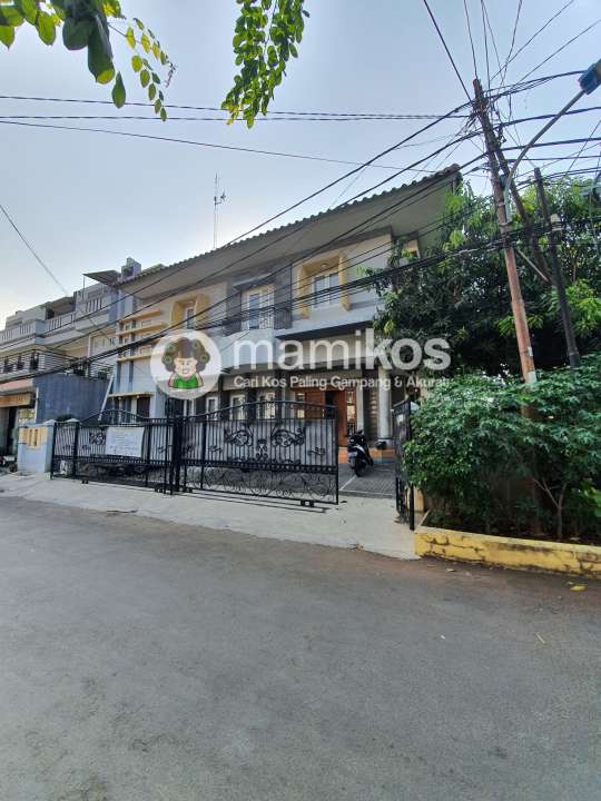 Kost Yudhistira Premium Eksekutif Premium Kelapa Gading Jakarta Utara