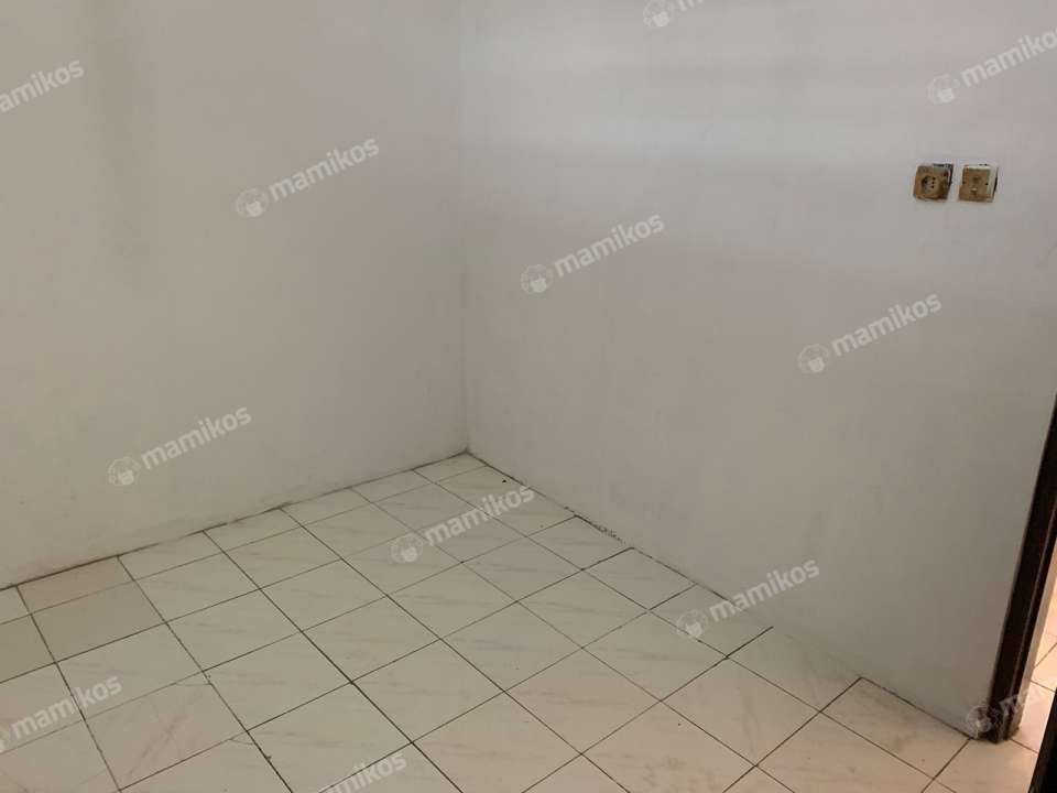 Rumah Kontrakan Bu Voni Pancoran Jakarta Selatan