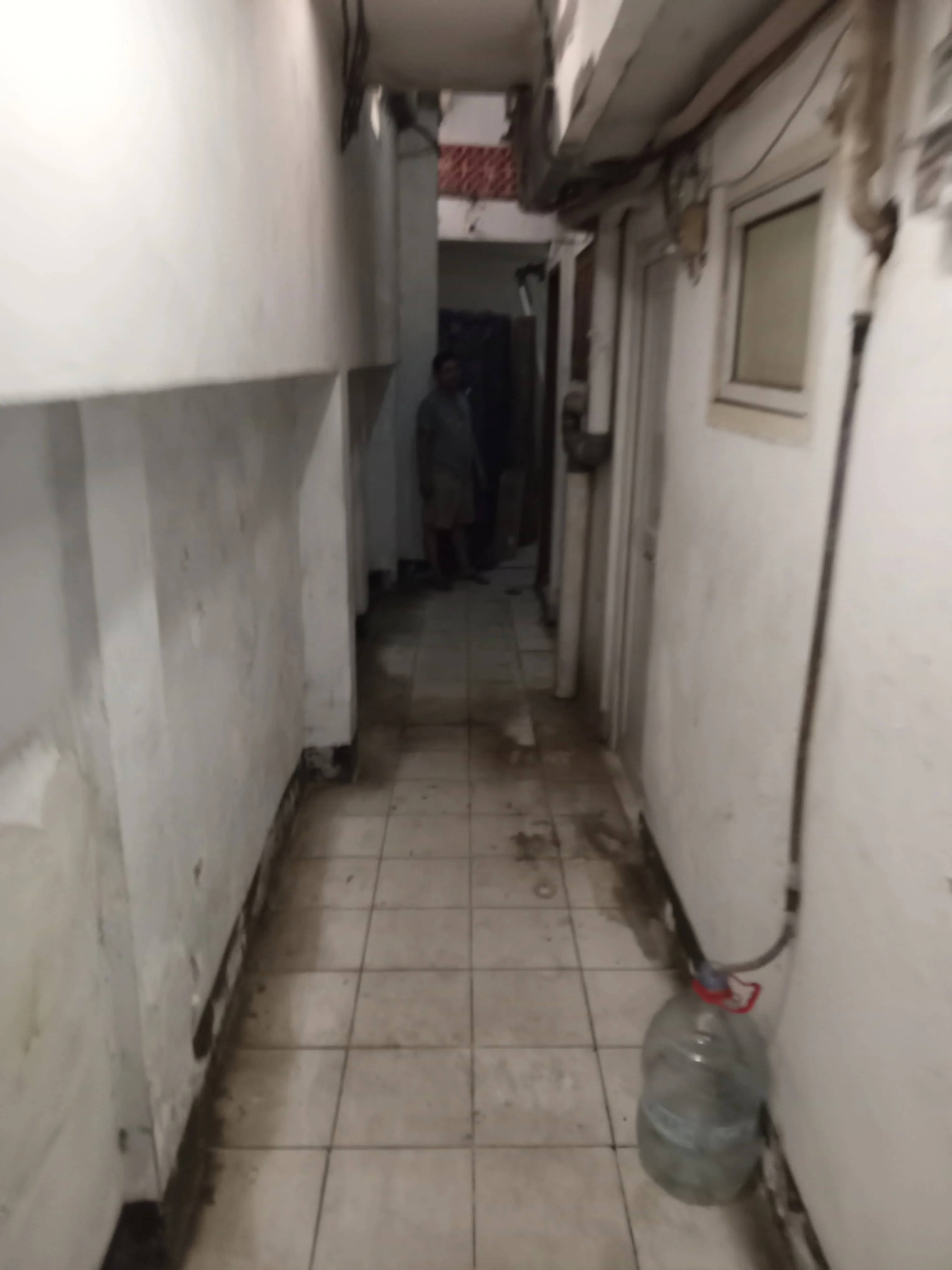 compact kamar mandi dalam