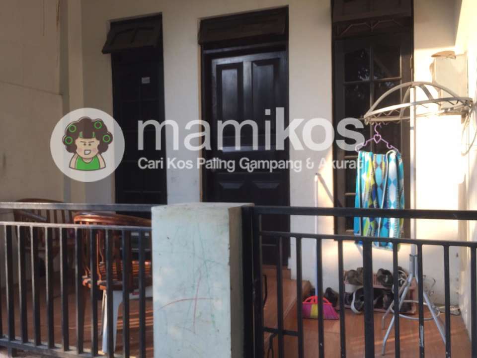 Kost Ibu Pipit Pondok Aren Tangerang Selatan