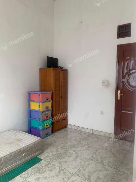 Kost Rumah Putih Jatiasih Bekasi