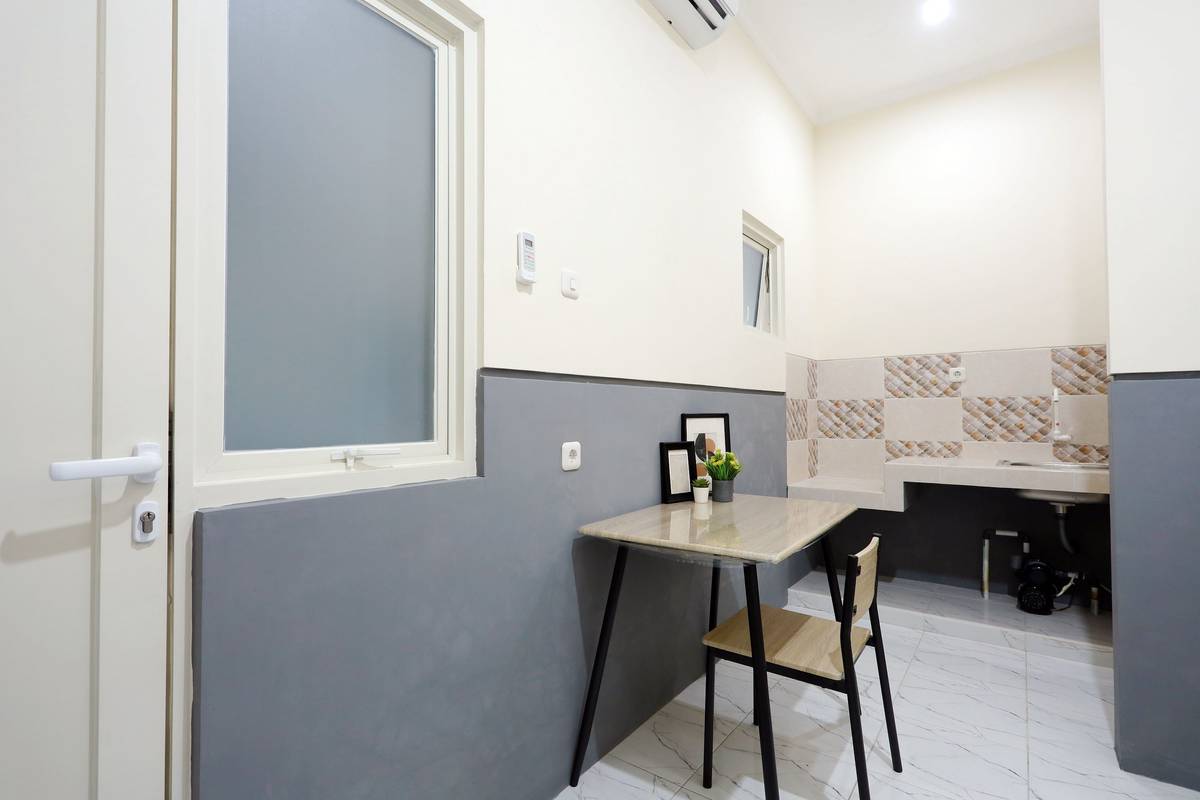 https://images.rukita.co/buildings/building/003fd67e-590.jpg