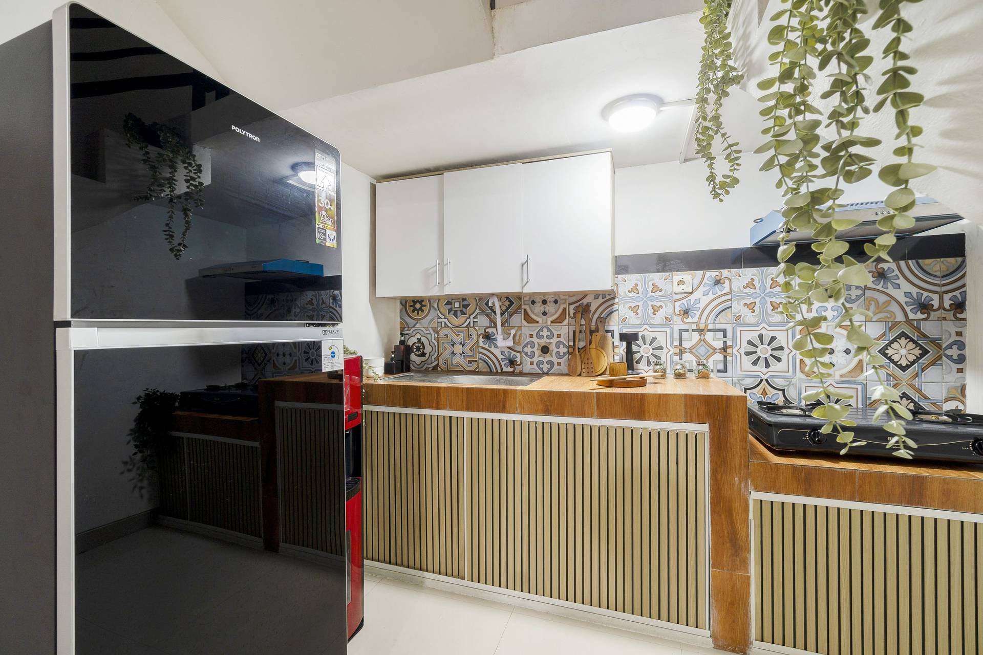 https://images.rukita.co/buildings/building/0179d724-e460-4ea3-b79e-378fefb99599.jpg