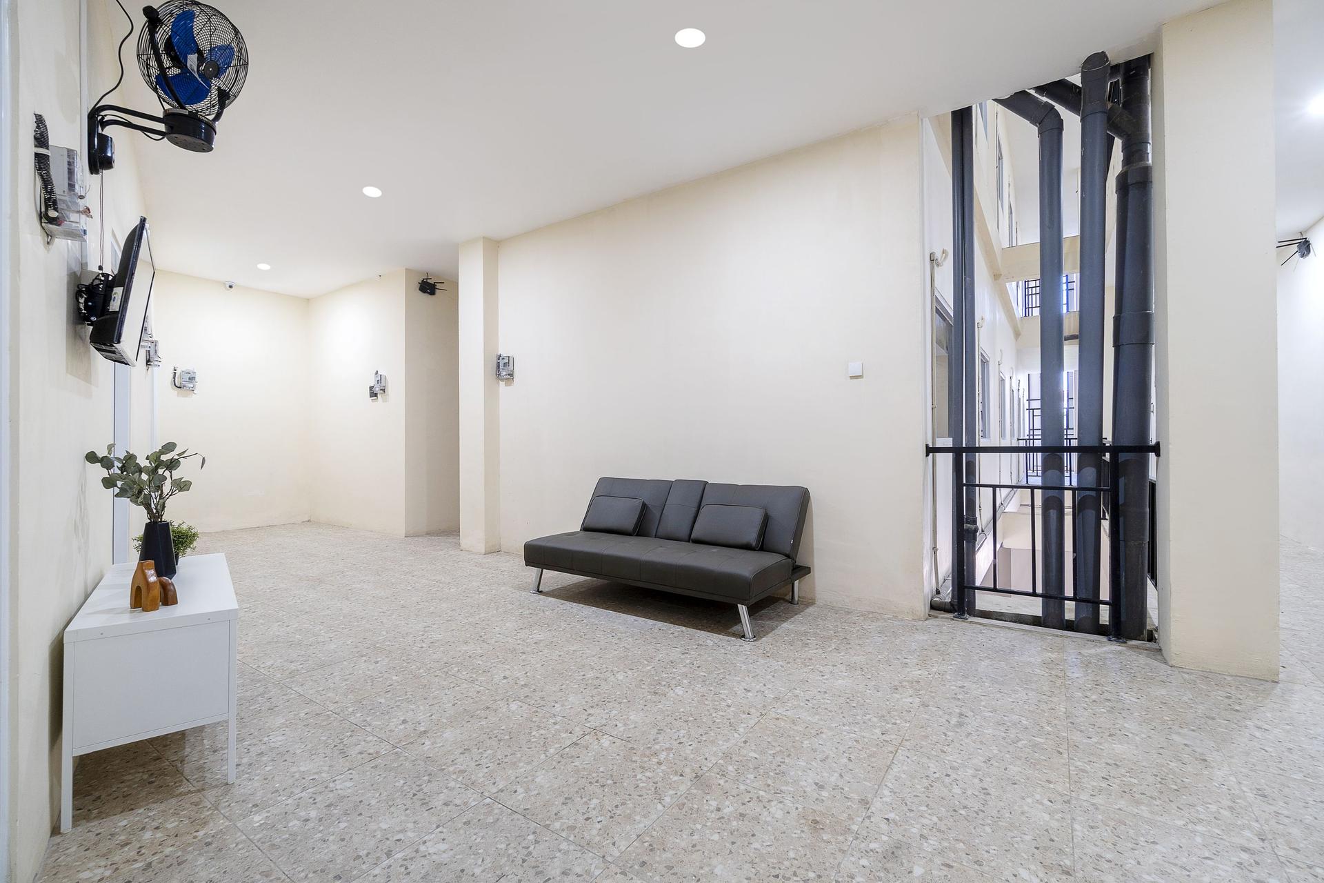 https://images.rukita.co/buildings/building/0199f830-eb2e-439d-a1c3-8094a866e685.jpg