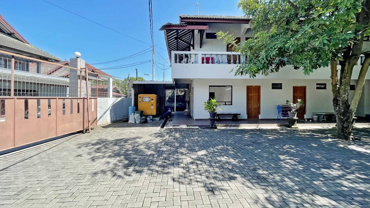 https://images.rukita.co/buildings/building/022f3c1a-11a.jpg