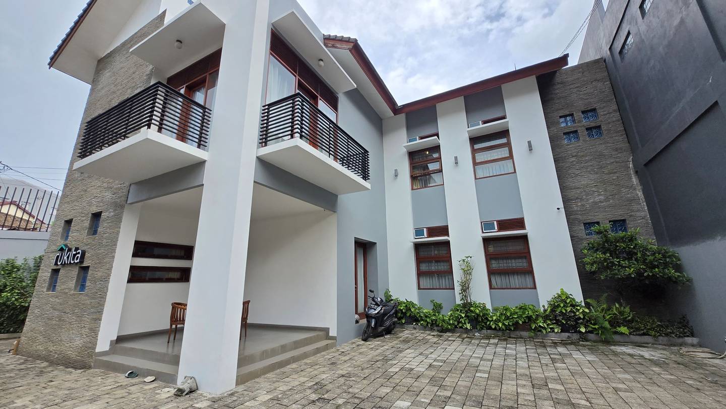https://images.rukita.co/buildings/building/02927710-720.jpg