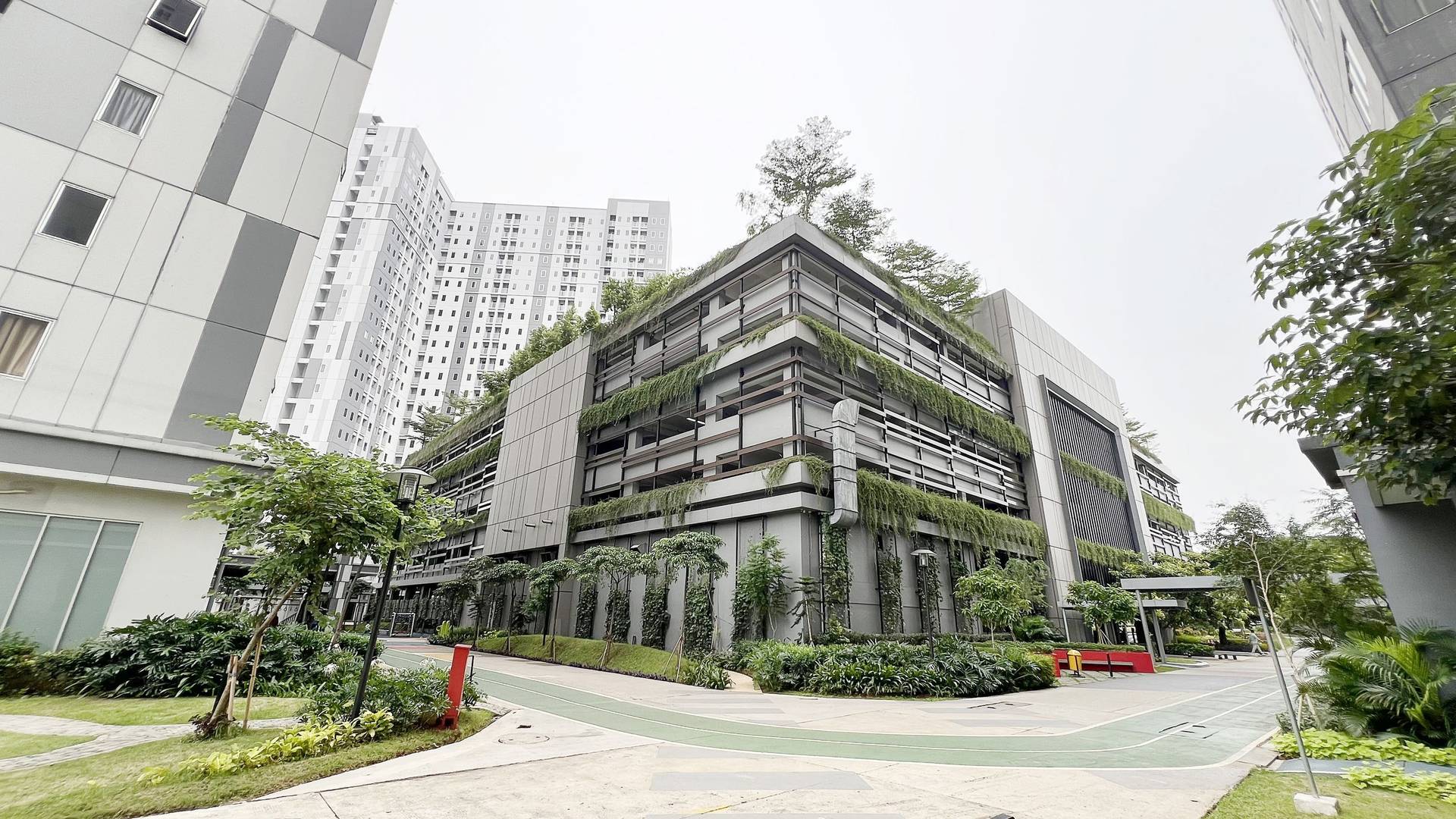 https://images.rukita.co/buildings/building/032da425-fd39-4031-a46d-4b988a66c04b.jpg
