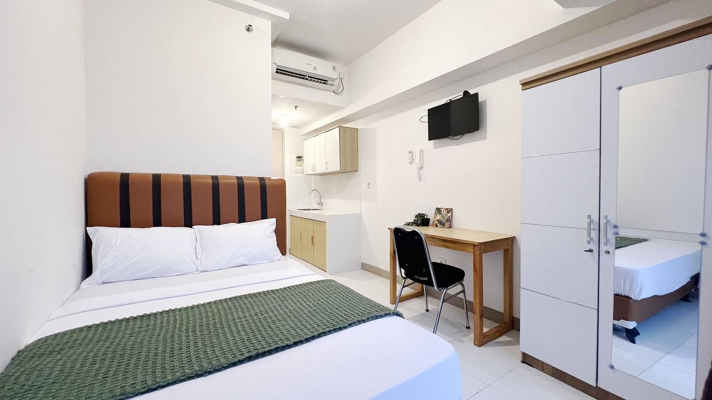 https://images.rukita.co/buildings/building/033ef94a-775.jpg