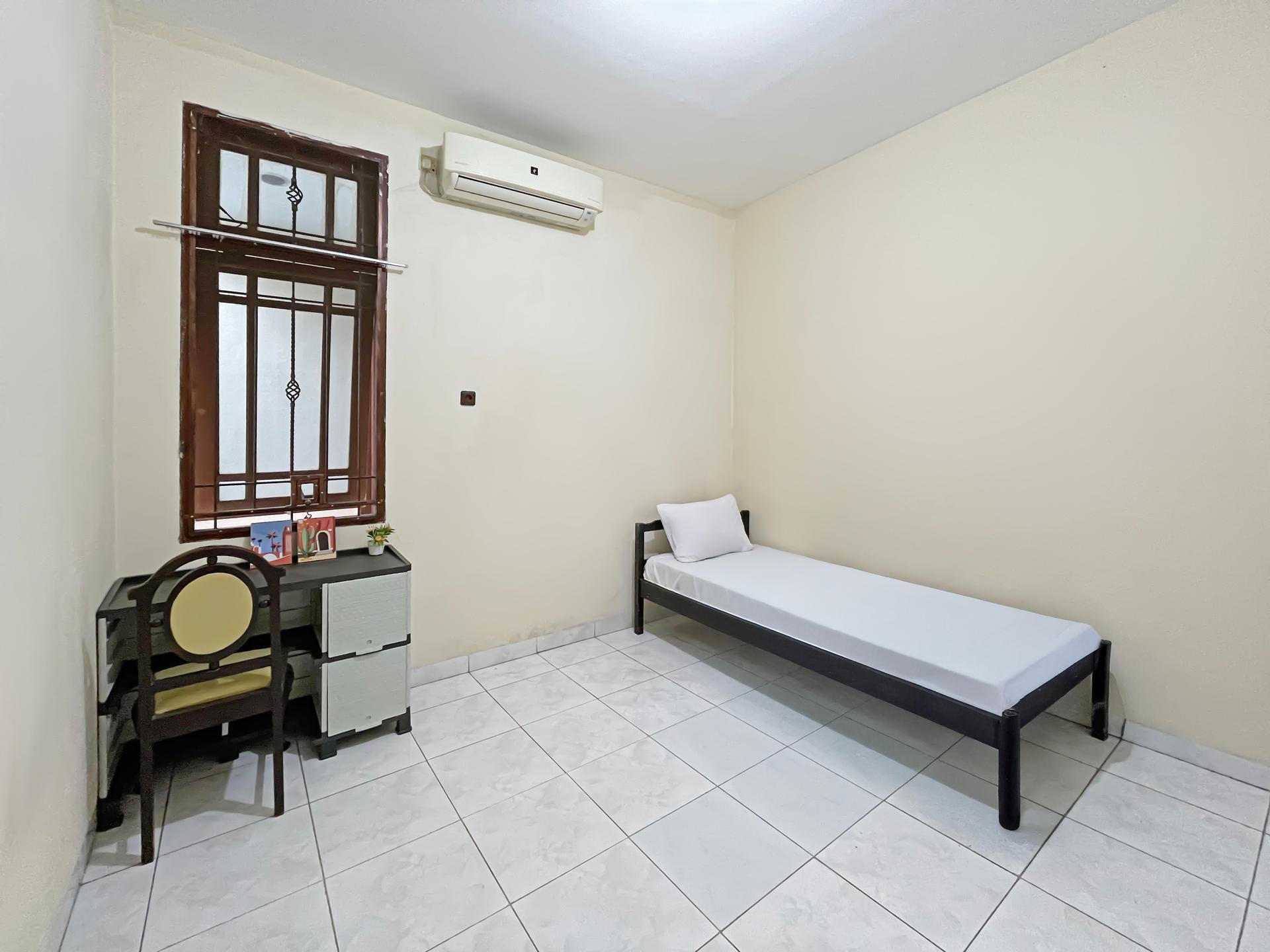 https://images.rukita.co/buildings/building/05888dfc-b0e1-4bf1-ba97-5a5871bb1bc7.jpeg