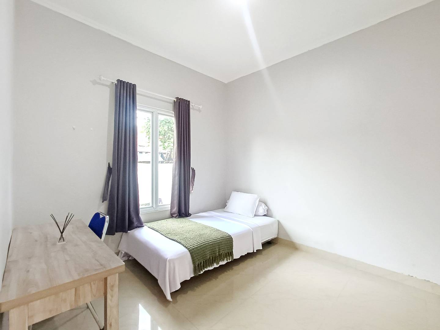 https://images.rukita.co/buildings/building/05aa6796-fd1.jpg