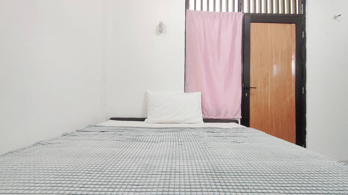 https://images.rukita.co/buildings/building/0607eebf-50c.jpg