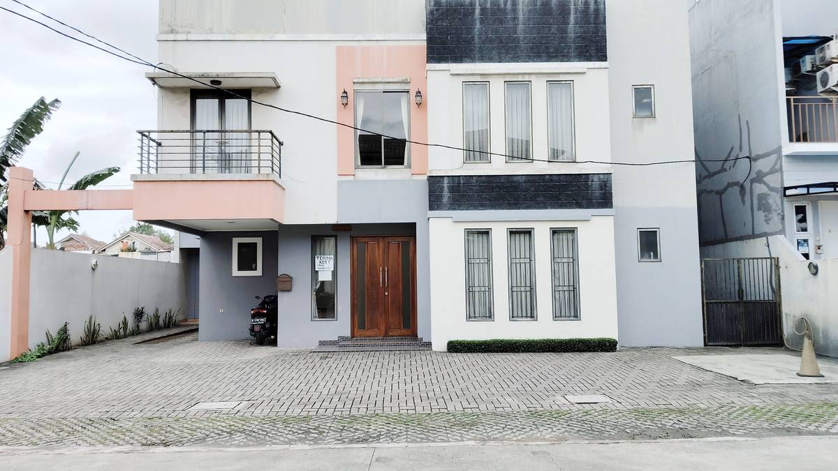 https://images.rukita.co/buildings/building/0665a553-109.jpg