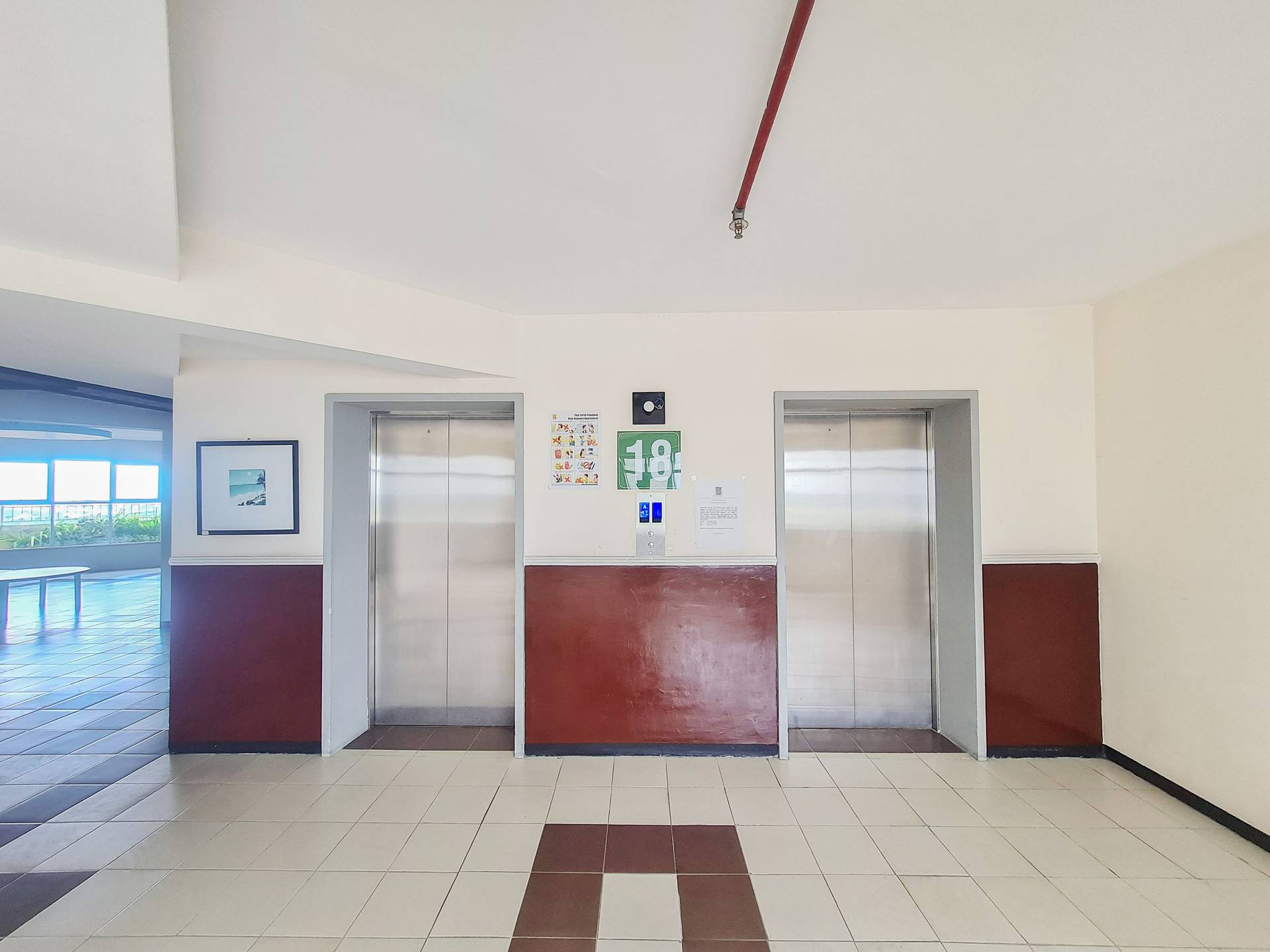 https://images.rukita.co/buildings/building/06673434-d8b4-42a5-9d6e-84853942d7b1.jpg