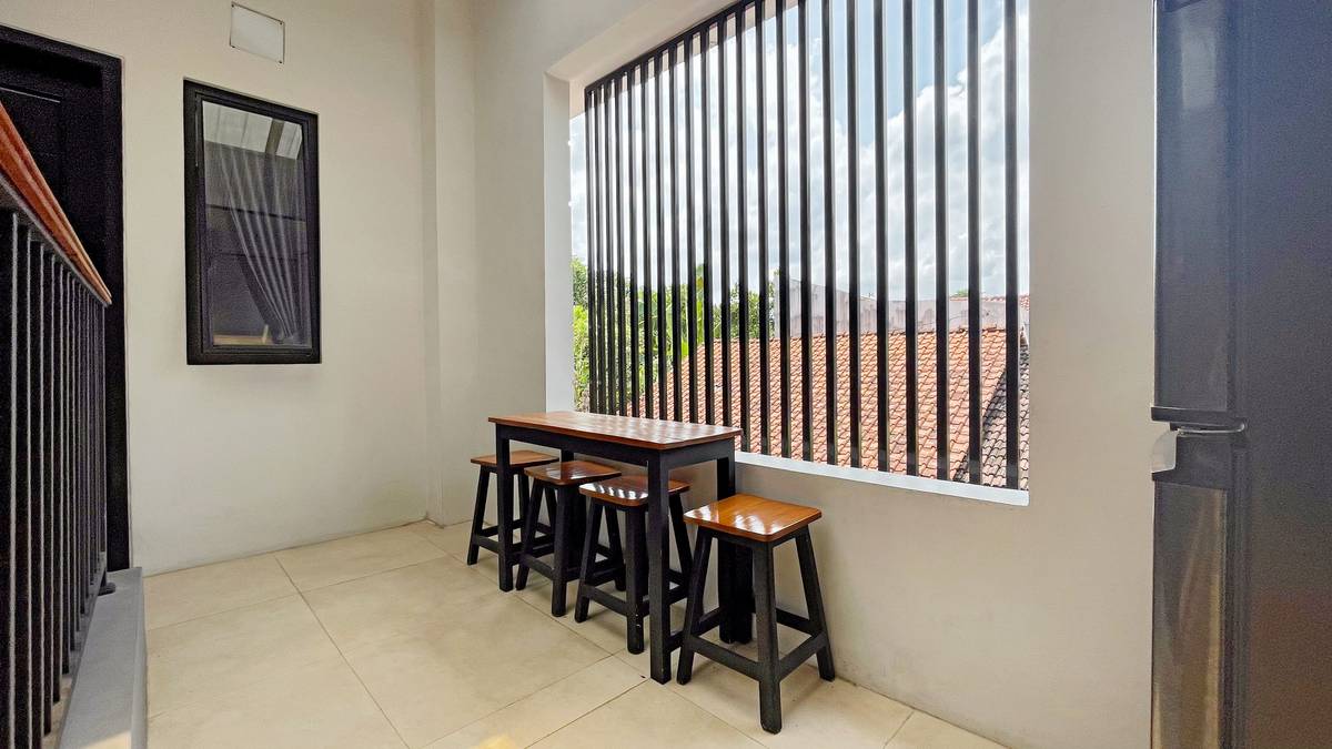 https://images.rukita.co/buildings/building/0679fea4-359.jpg
