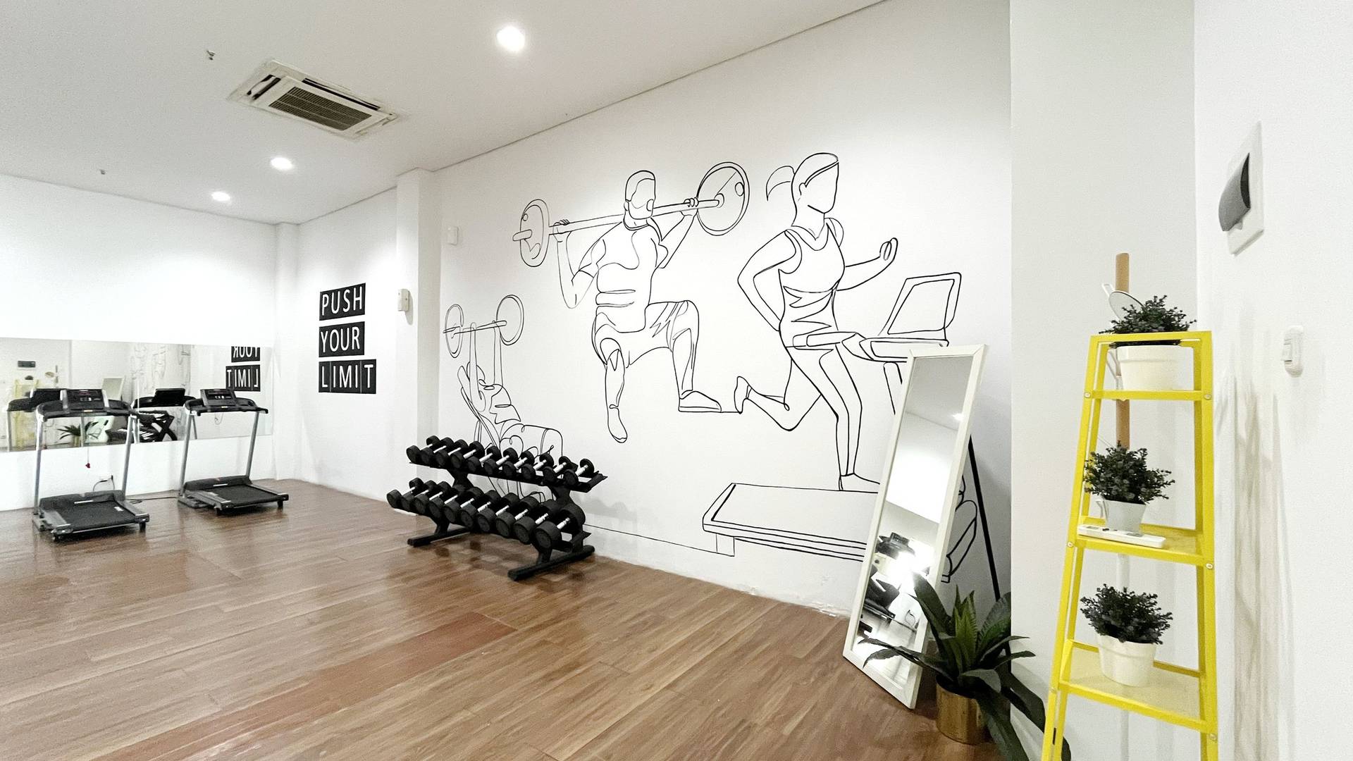 https://images.rukita.co/buildings/building/06e47854-2a9.jpg