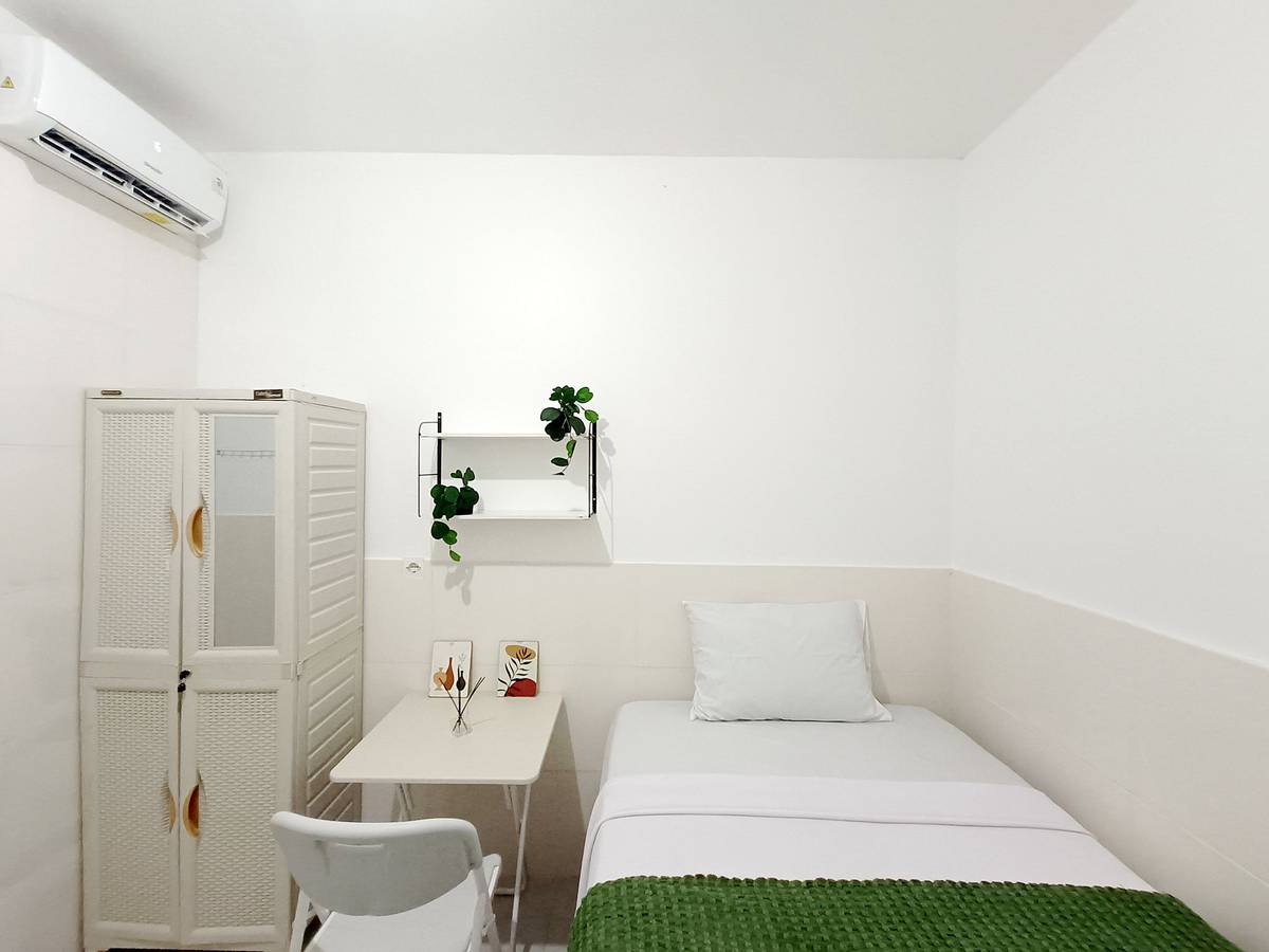 https://images.rukita.co/buildings/building/070ca53f-2d7.jpg