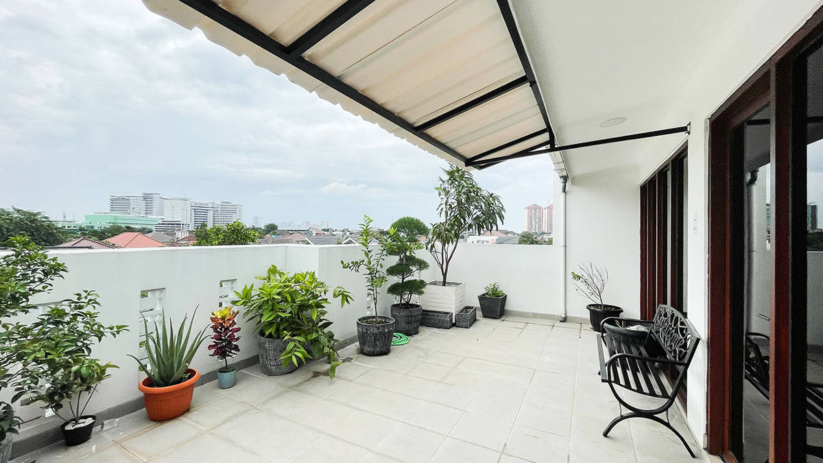 https://images.rukita.co/buildings/building/07309eee-a91.jpg