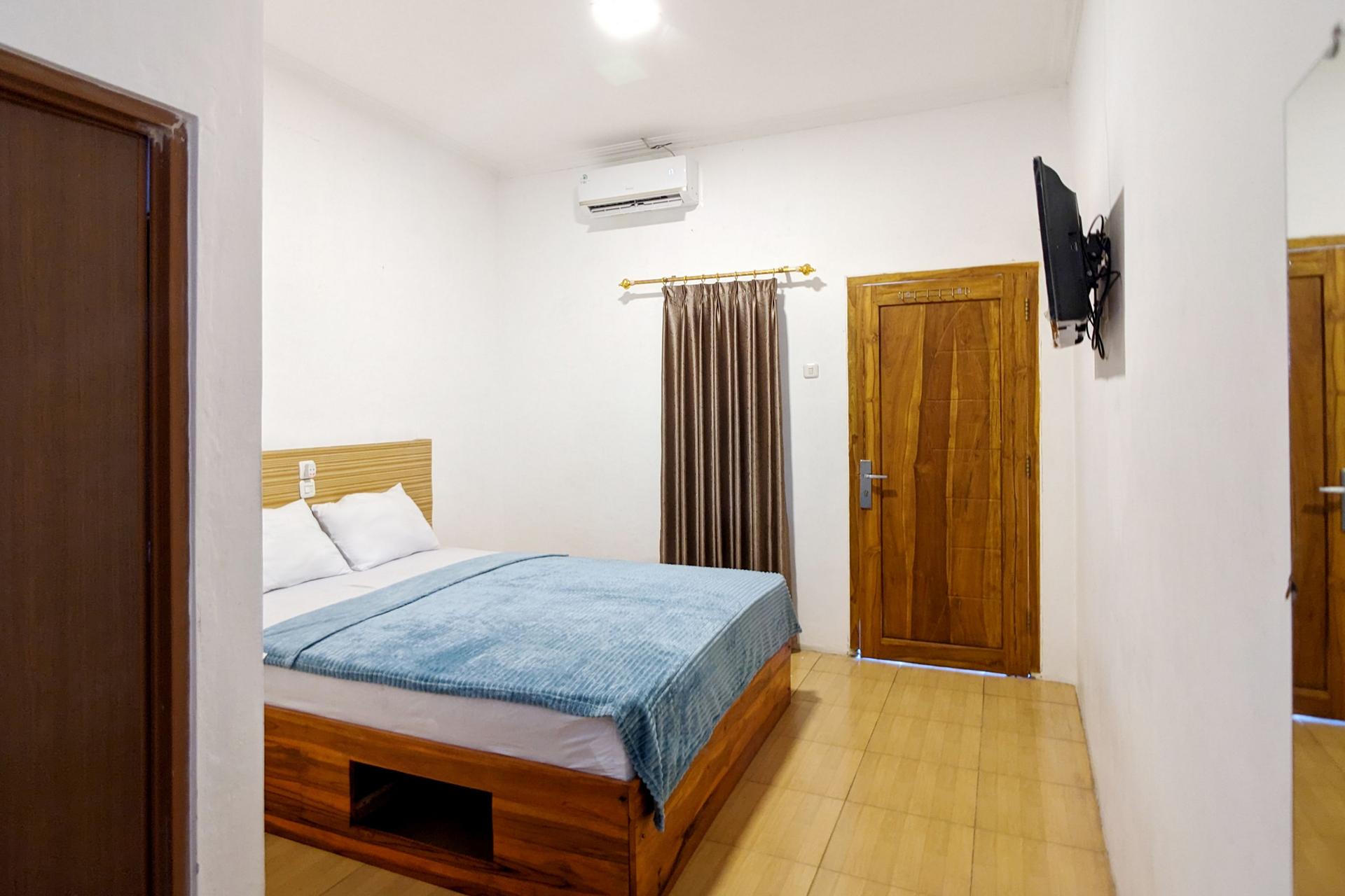 https://images.rukita.co/buildings/building/088cc337-b31.jpg
