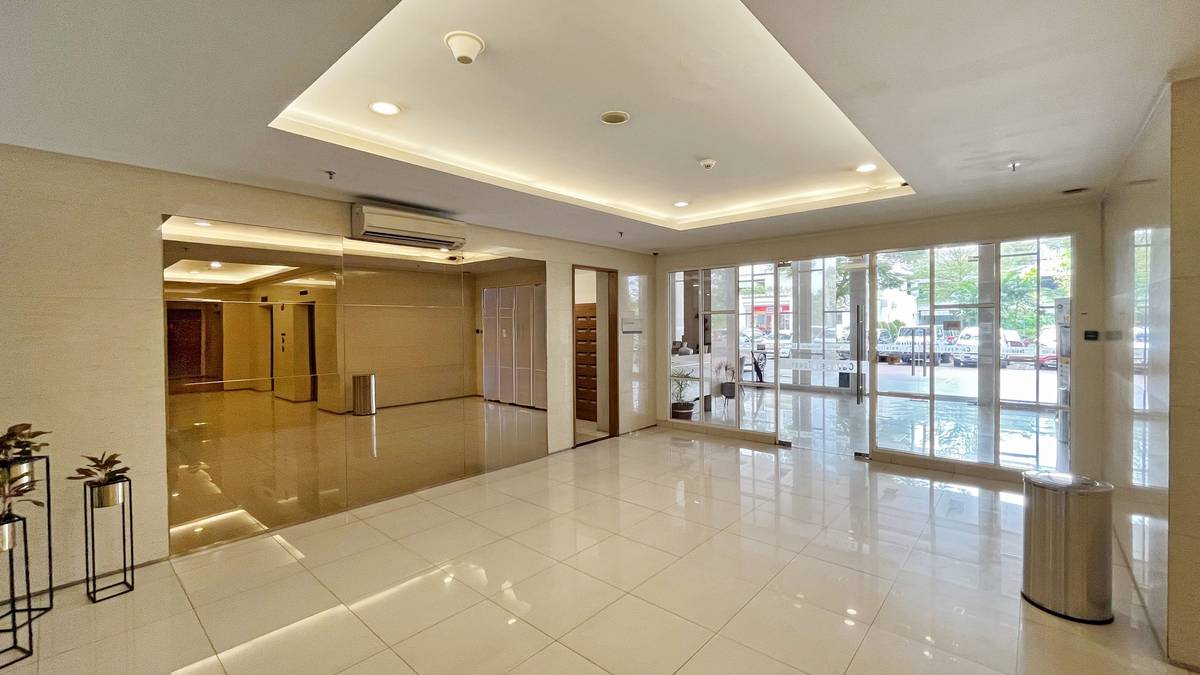 Foto Rukita Unit Apartemen Springlake Summarecon Caldesia - Studio City View #2