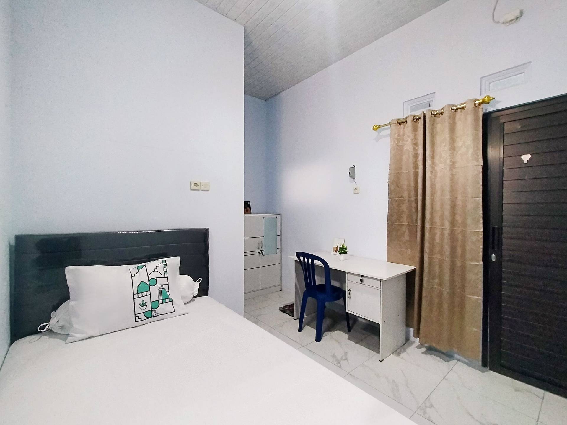 https://images.rukita.co/buildings/building/094200eb-ec73-47ee-9654-e2c29862aadb.jpg