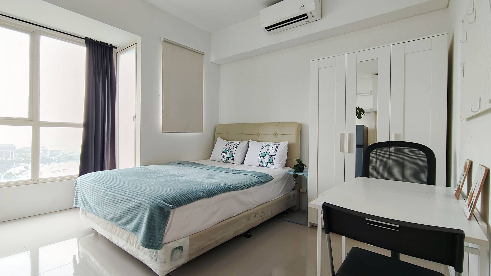https://images.rukita.co/buildings/building/09fc6105-5ec.jpg