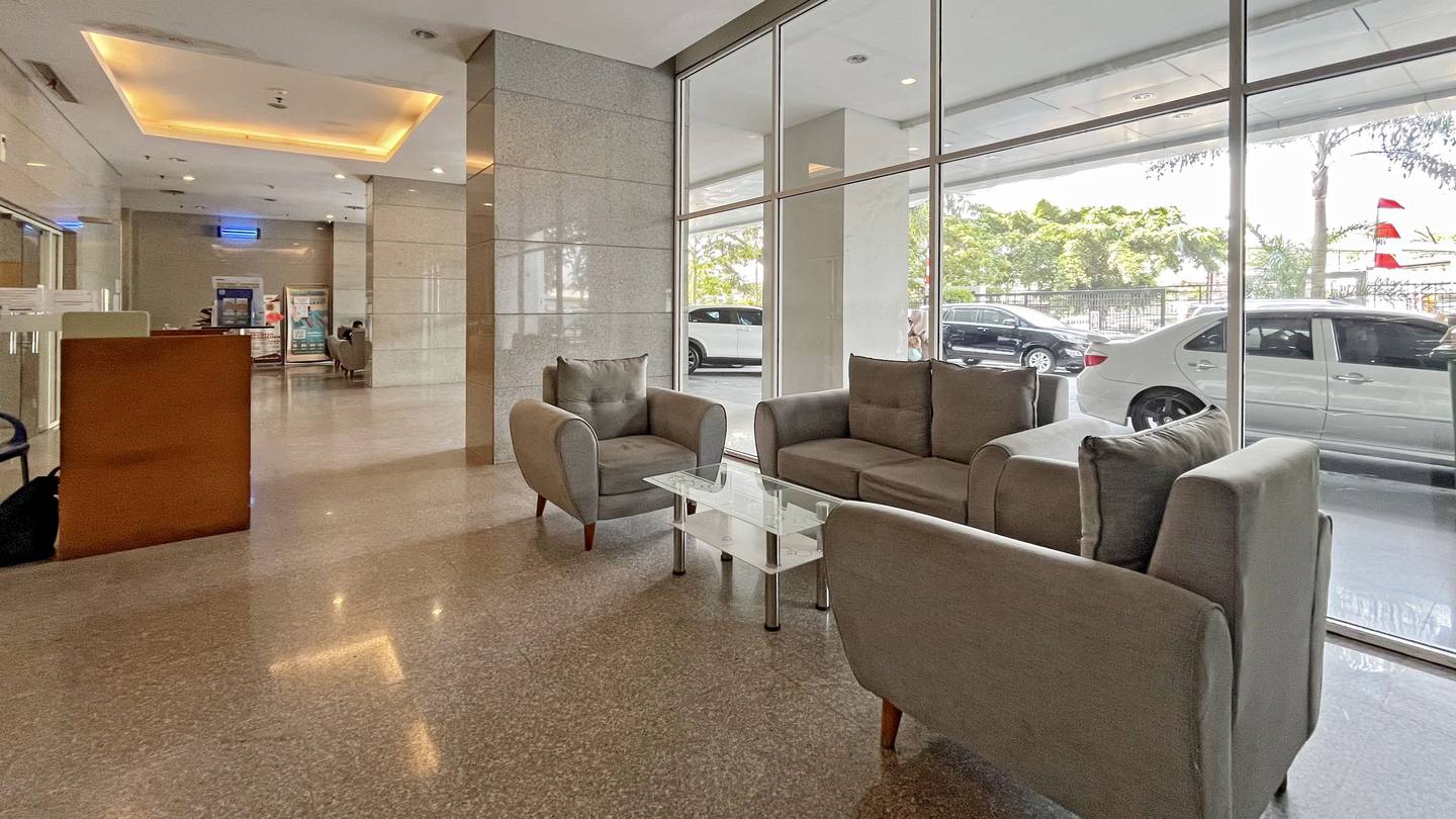https://images.rukita.co/buildings/building/0a110a99-629.jpg