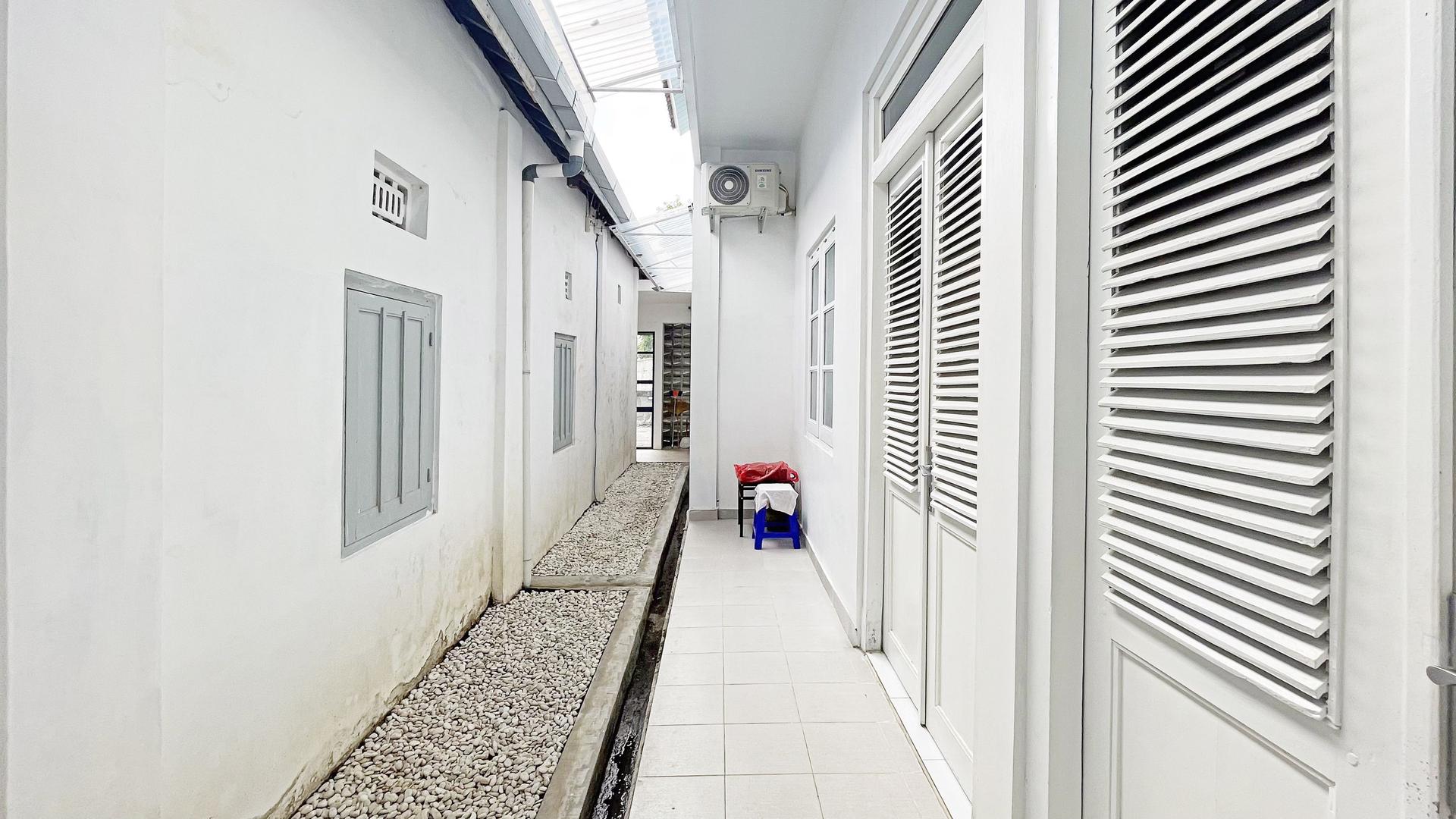 https://images.rukita.co/buildings/building/0aff14ba-360.jpg