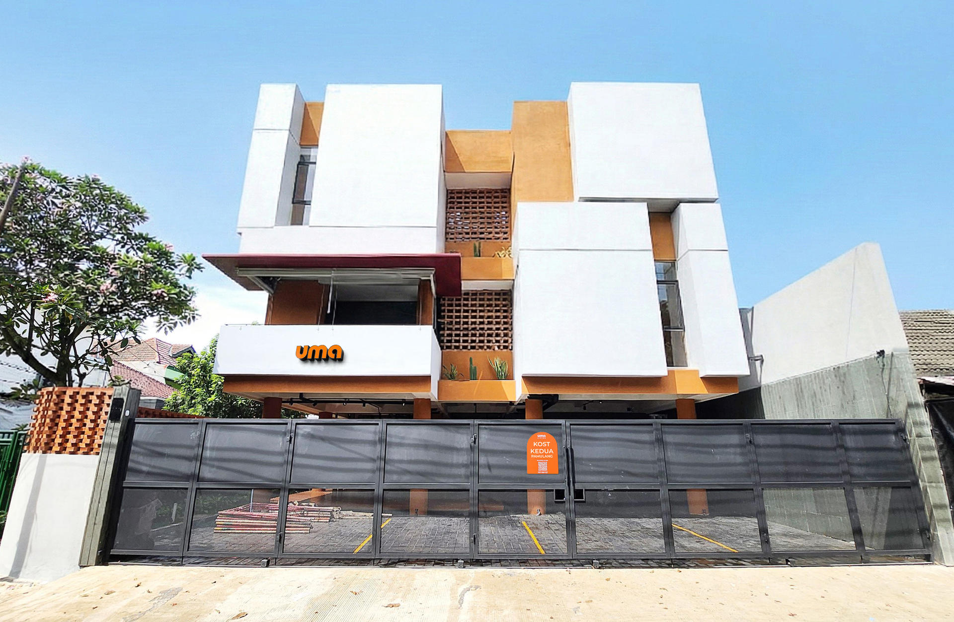 https://images.rukita.co/buildings/building/0bc56acb-ef86-4a53-a862-7bd9bbabe812.jpg