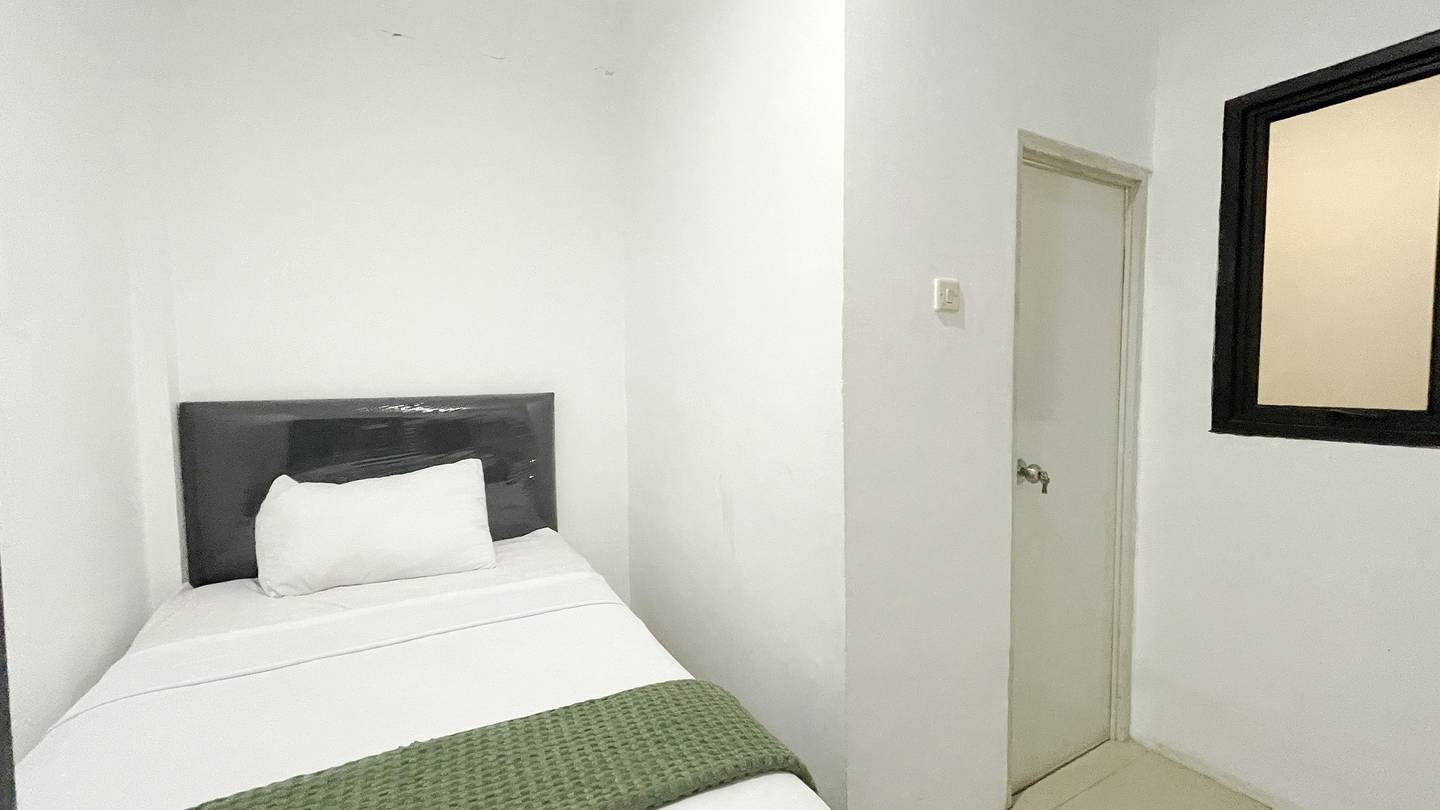 https://images.rukita.co/buildings/building/0bcfcd64-00a.jpg