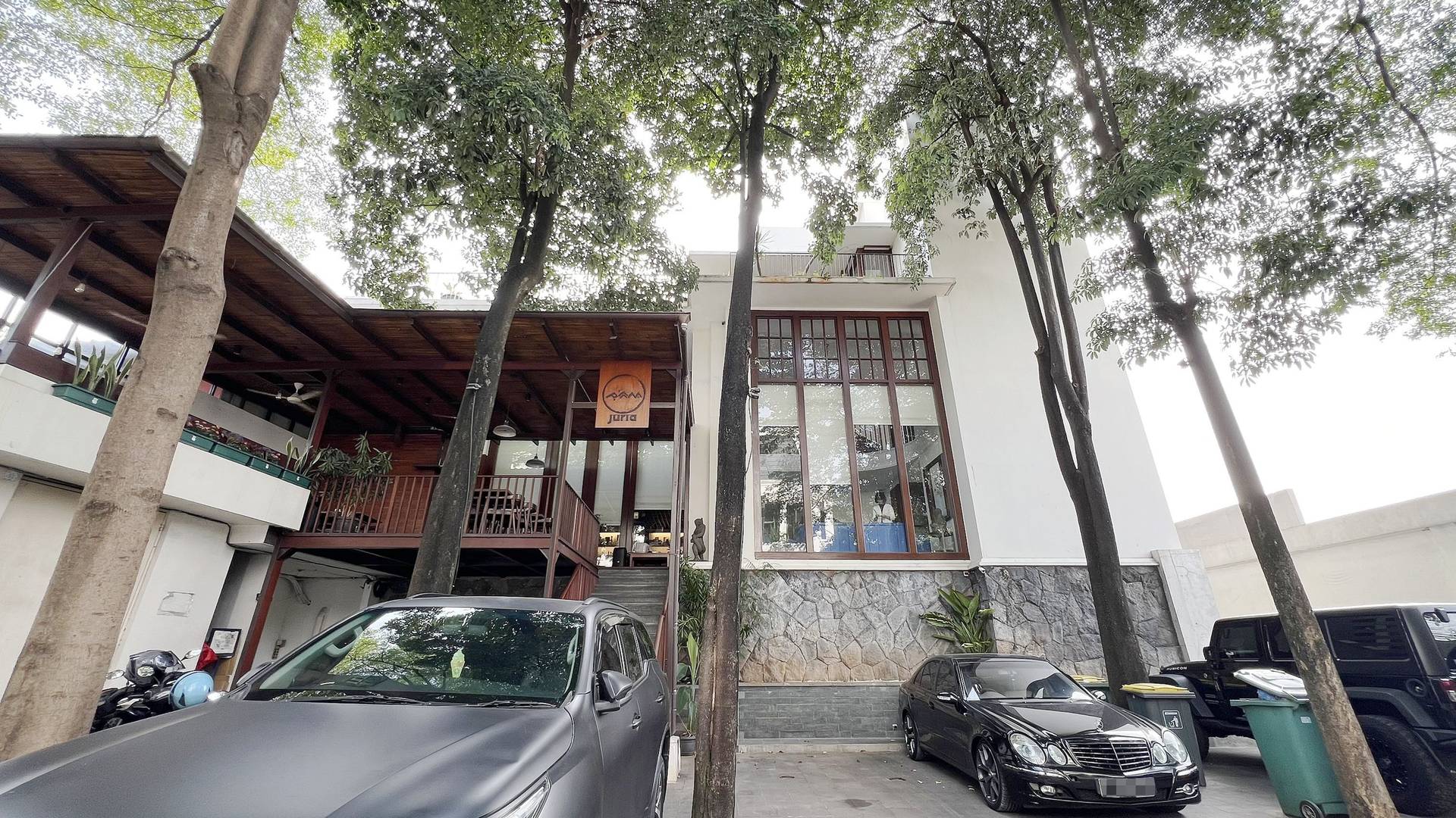 https://images.rukita.co/buildings/building/0c623388-858.jpg