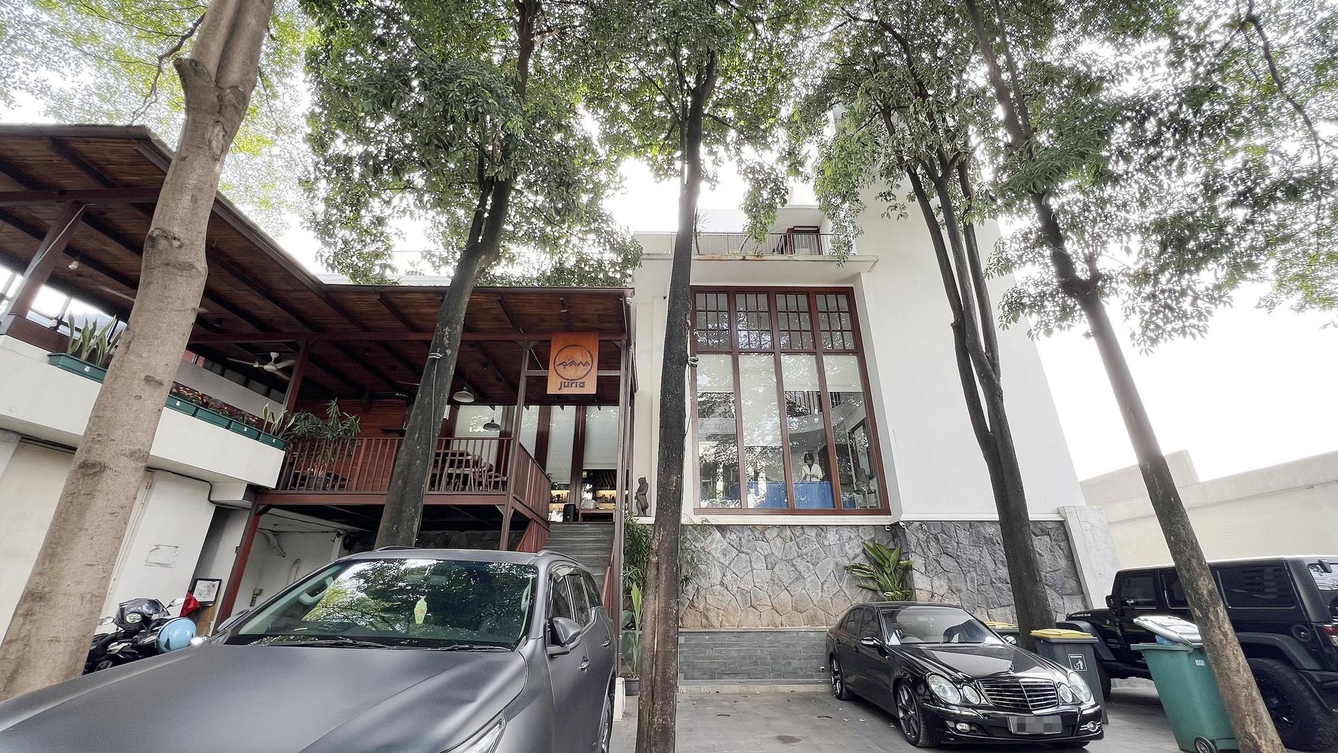 https://images.rukita.co/buildings/building/0c623388-858.jpg