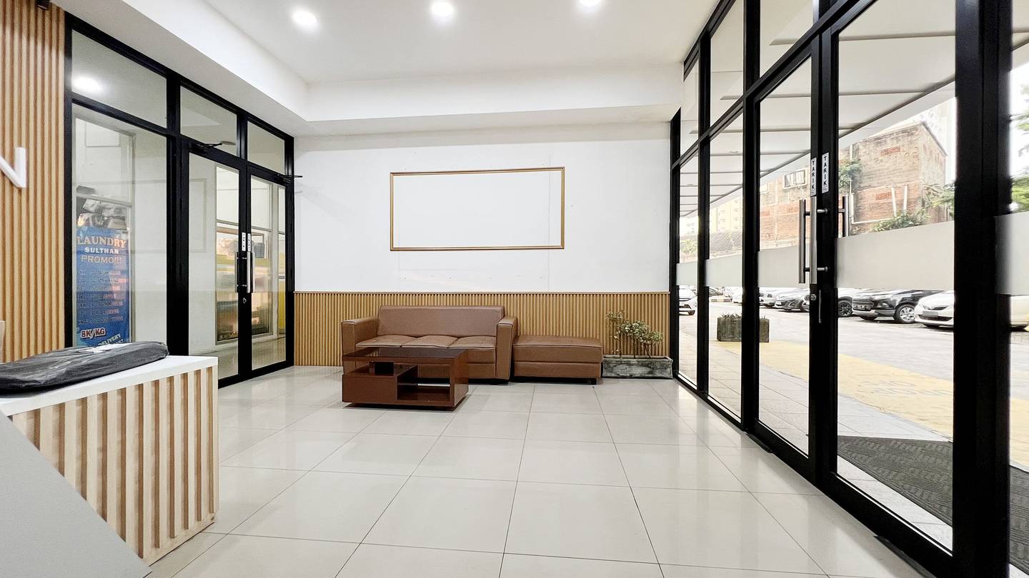 https://images.rukita.co/buildings/building/0c705f85-6b9a-462d-b9f9-915cb7db5026.jpg