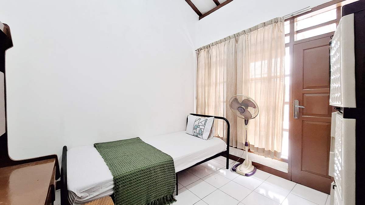 Foto Rukita Unit Kost Putri Cibolerang Bandung