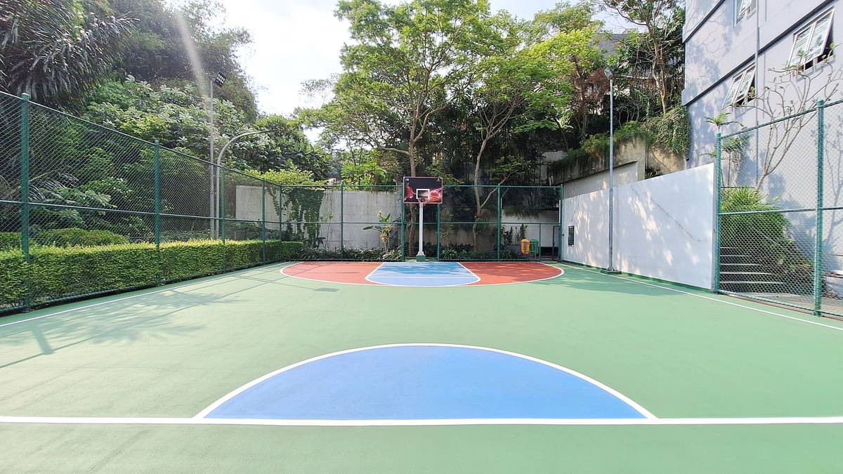 https://images.rukita.co/buildings/building/0ca9f286-087c-4db3-ba51-122e6b8b369b.jpg