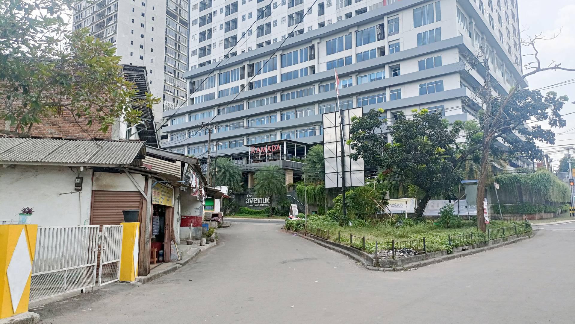 https://images.rukita.co/buildings/building/0dcbf934-dea2-4a7f-8816-7e085ef25d2f.jpg