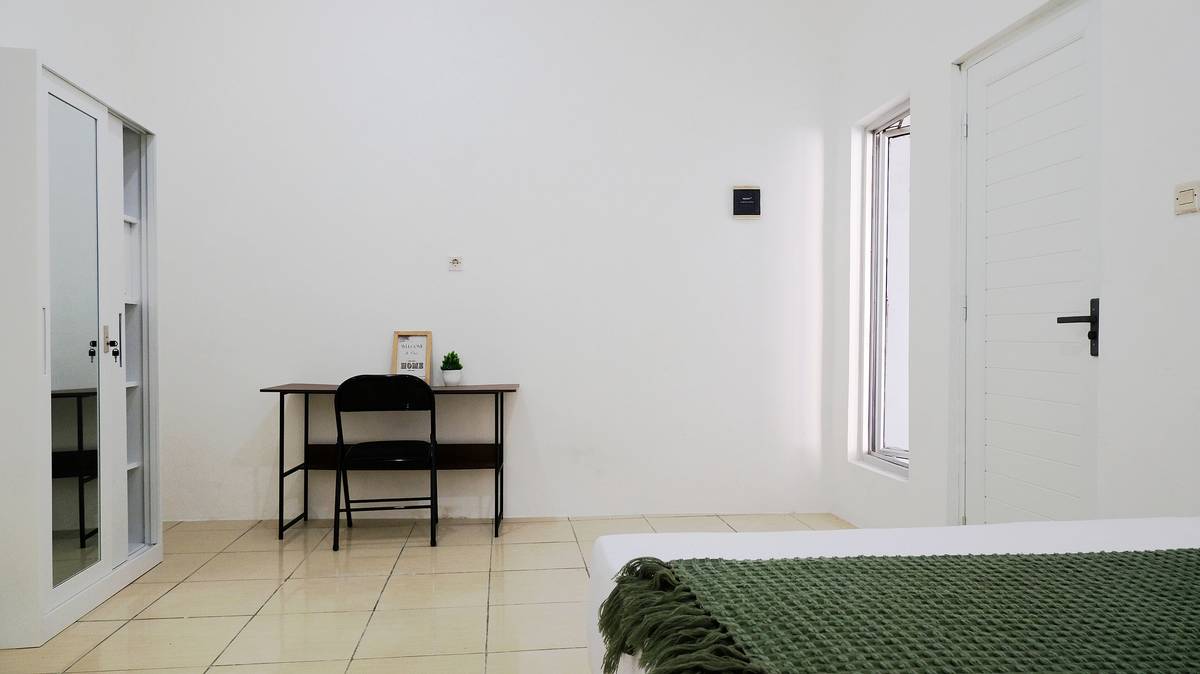 https://images.rukita.co/buildings/building/0ea29492-9a0.jpg