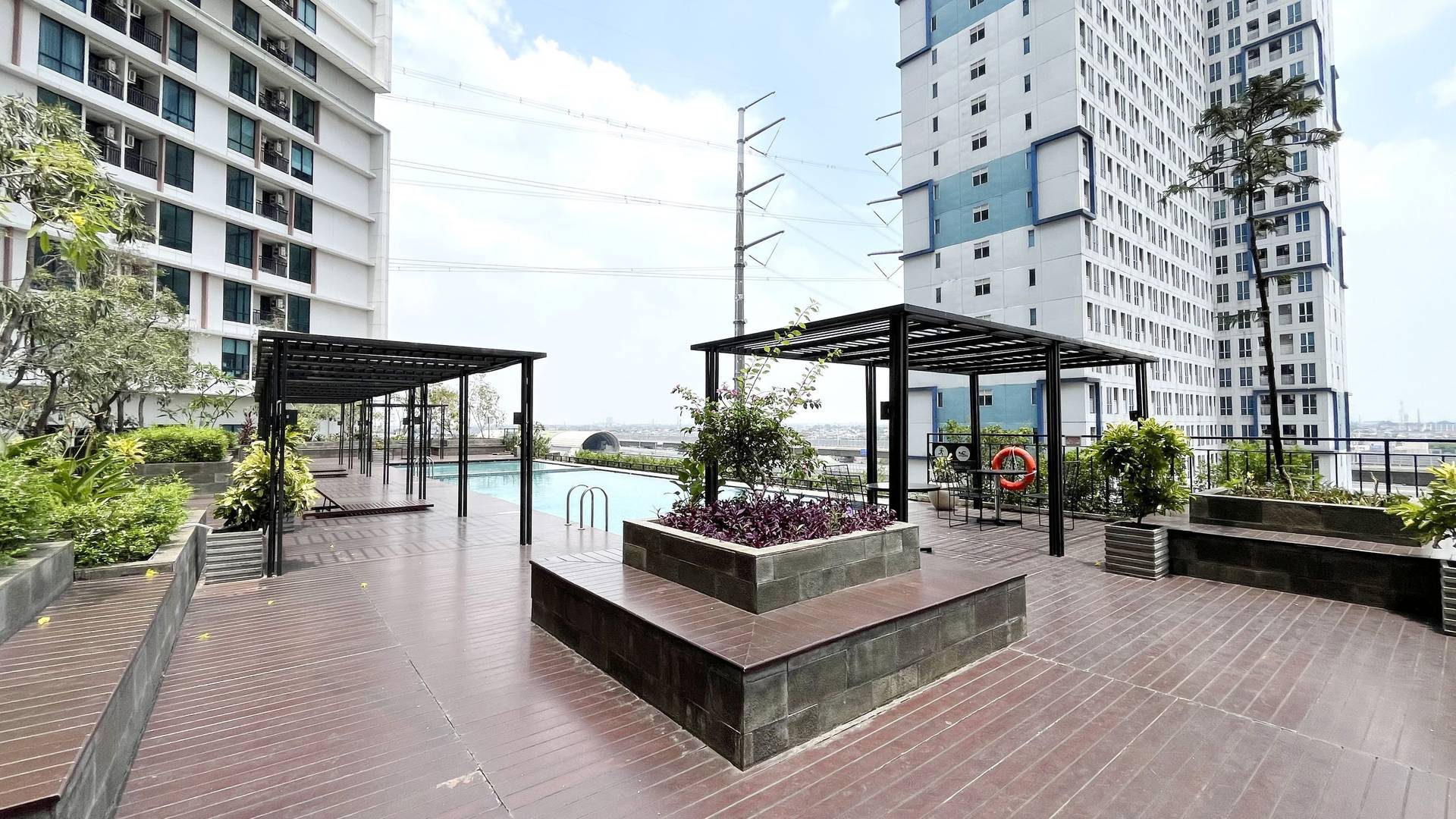 https://images.rukita.co/buildings/building/0ebf4838-29b0-4342-a79d-9f6910d049ab.jpeg