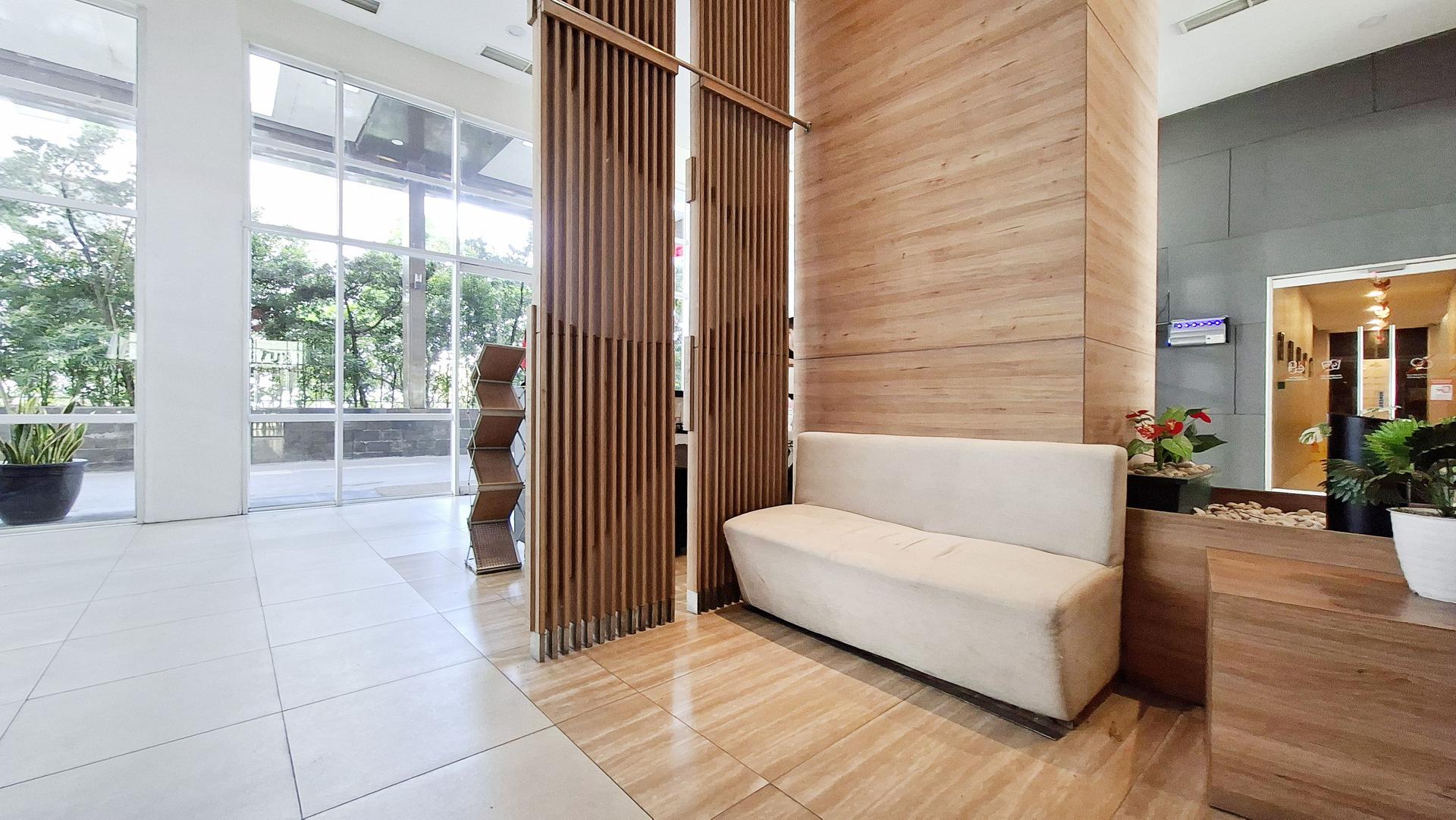 https://images.rukita.co/buildings/building/0f3956b0-552b-473e-83b4-5acee6601ae4.jpg