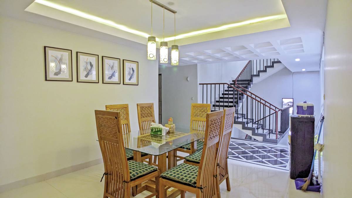 https://images.rukita.co/buildings/building/101f20ef-43d.jpg