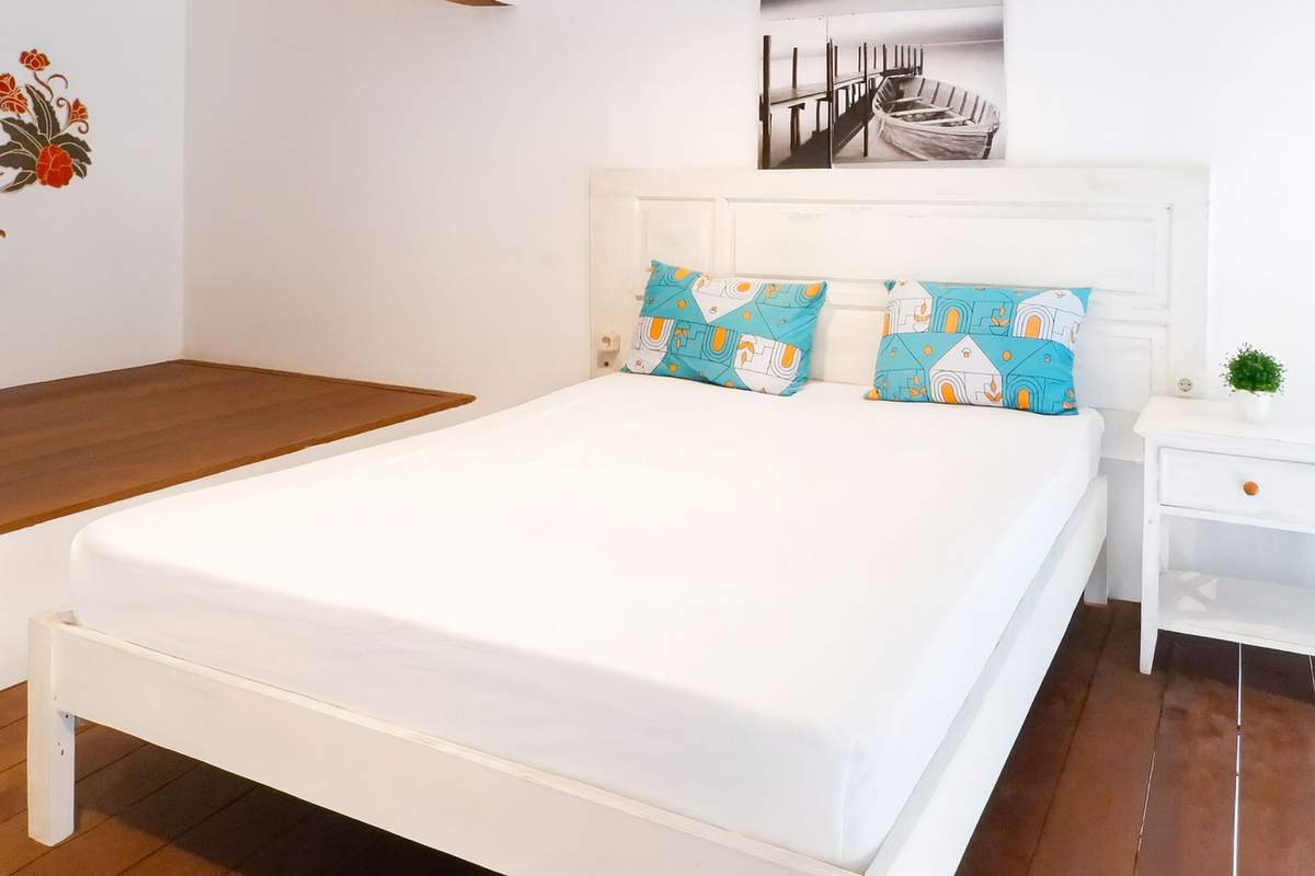 Foto Rukita Unit Blessing Kost Citraland Surabaya