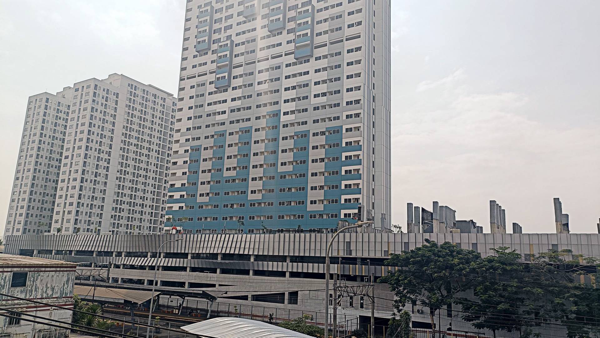 https://images.rukita.co/buildings/building/11e94dd3-d92.jpg