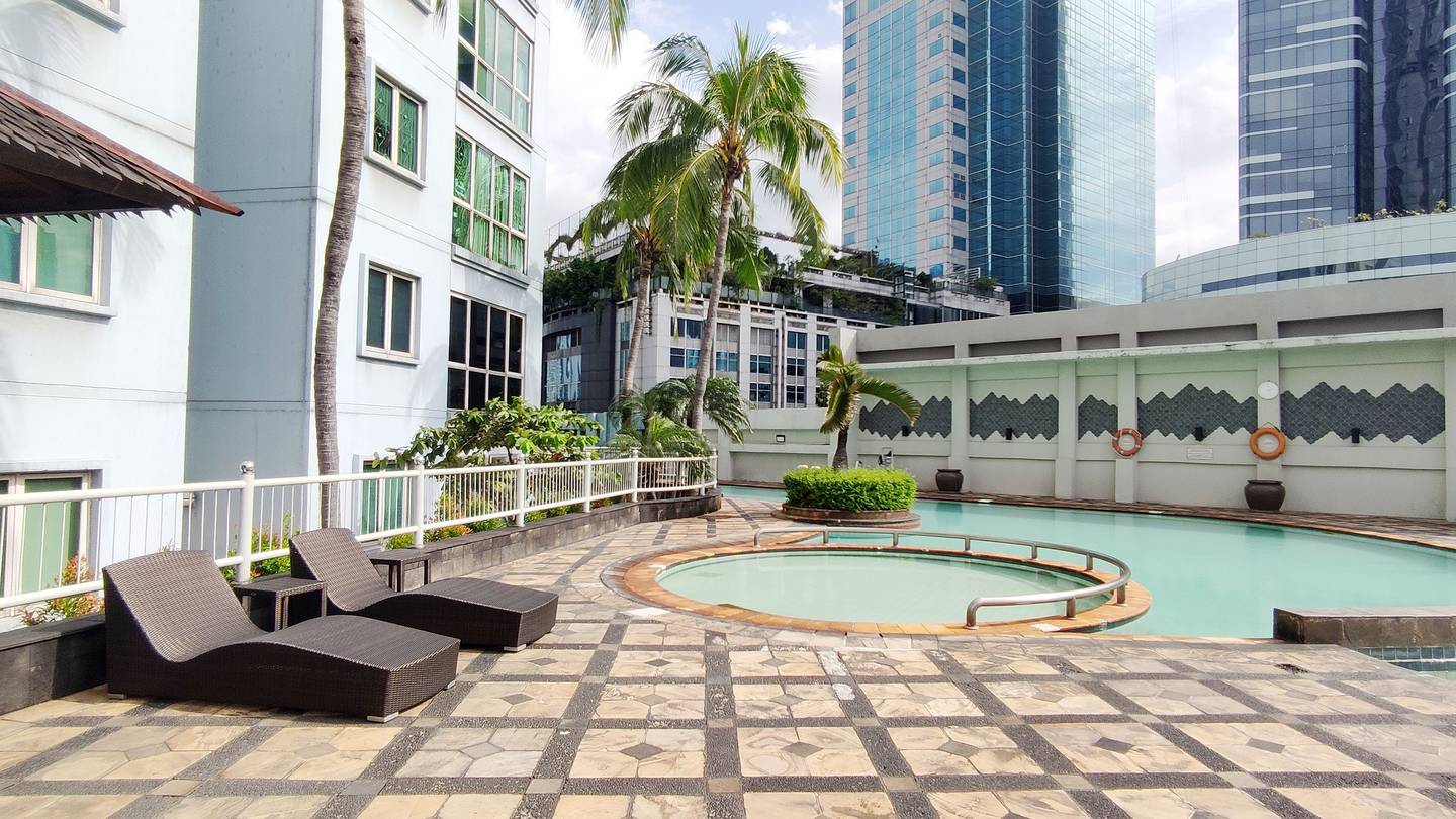 https://images.rukita.co/buildings/building/12f9d427-649.jpg