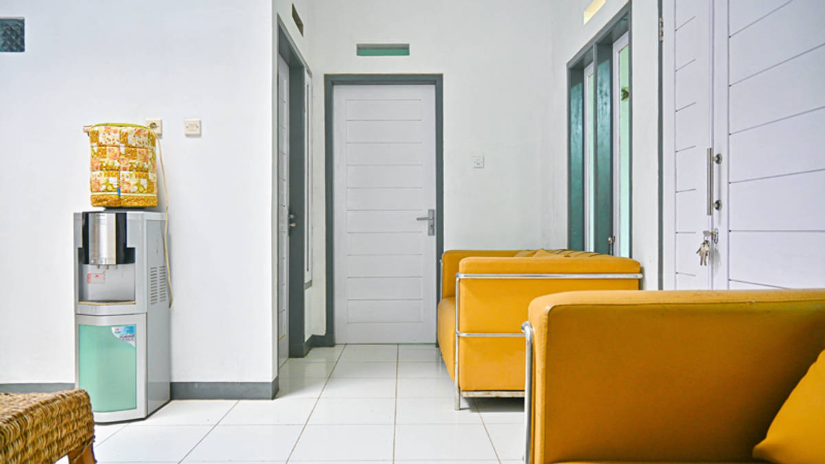 https://images.rukita.co/buildings/building/14cb0432-3cf.jpg
