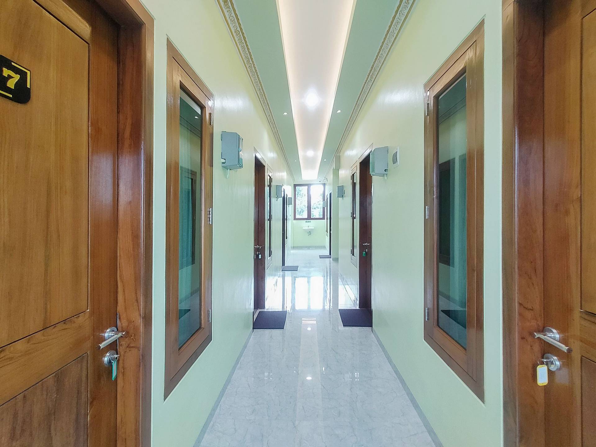 https://images.rukita.co/buildings/building/18ec72fb-bd44-474d-9eda-8845ec70f3da.jpg