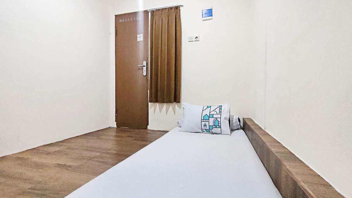Foto Rukita Unit Kost Semanggi Indah Ciputat