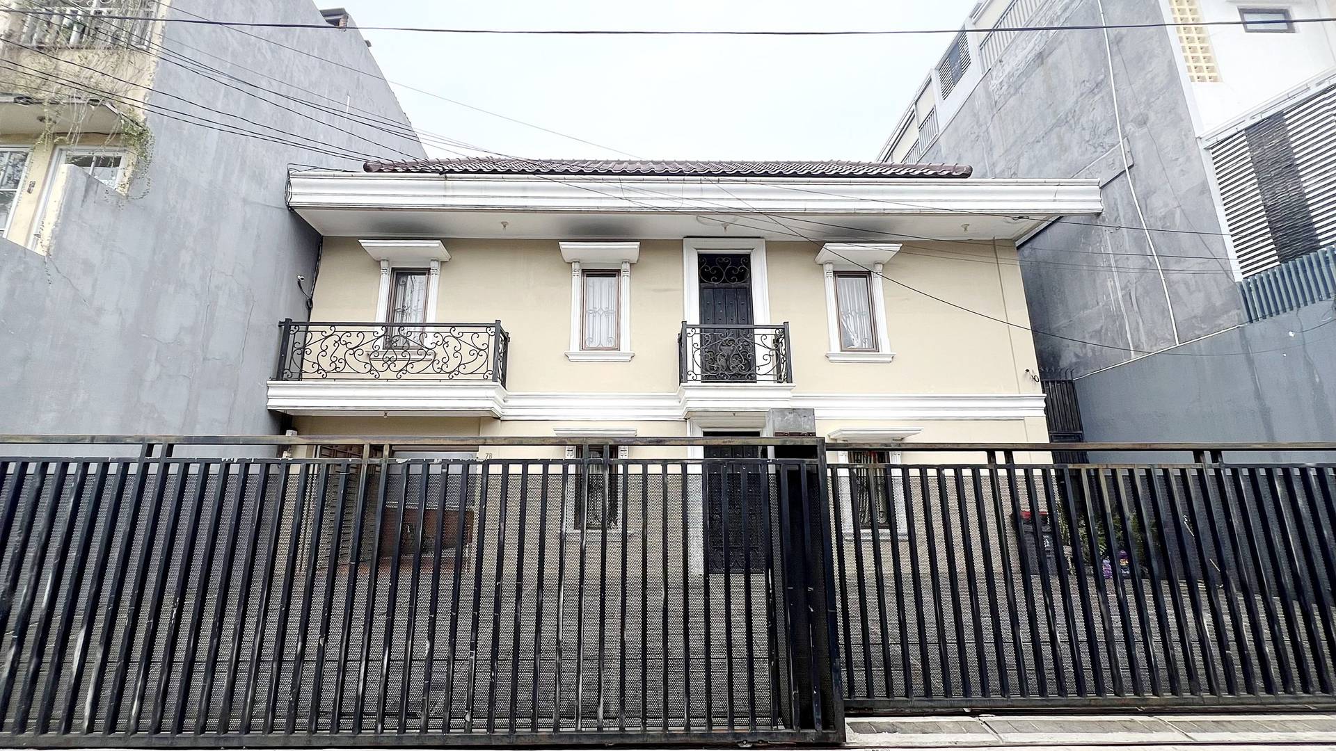 https://images.rukita.co/buildings/building/1a824009-0703-4d35-b5f4-74f5cc2faab6.jpg