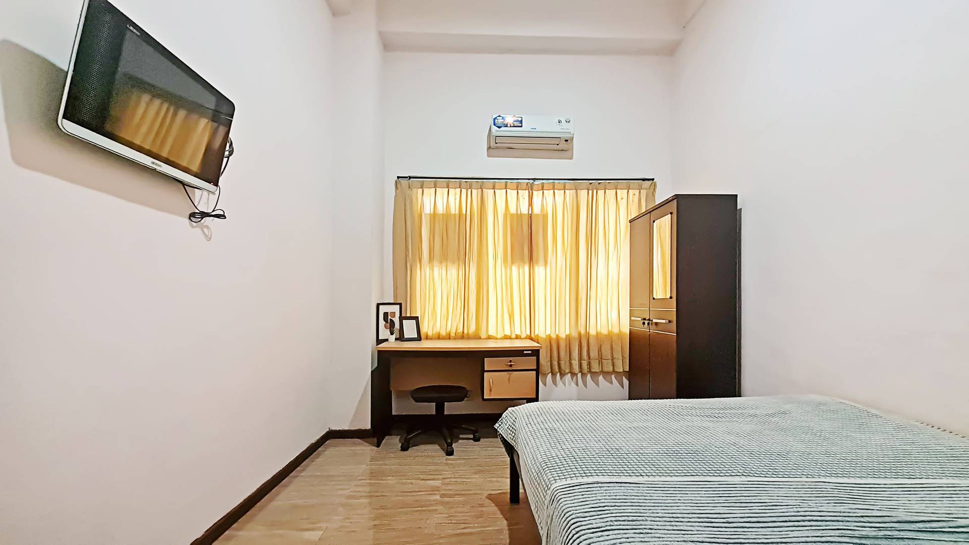 https://images.rukita.co/buildings/building/1cdba195-d11.jpg